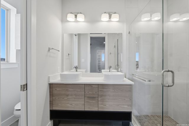 1817 N Saint Marys St Unit 102, San Antonio, TX 78212