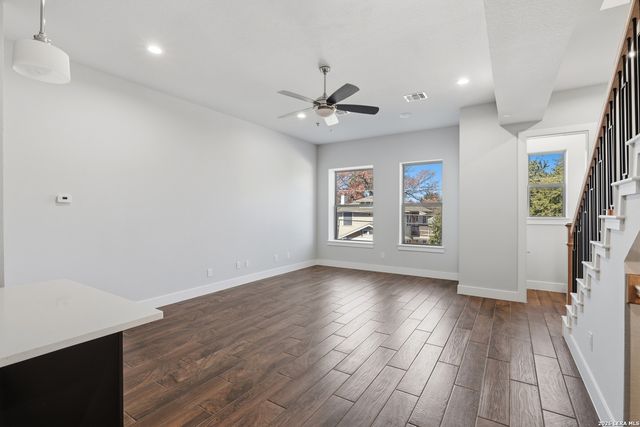 1817 N Saint Marys St Unit 102, San Antonio, TX 78212