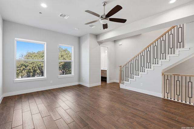 1817 N Saint Marys St Unit 102, San Antonio, TX 78212