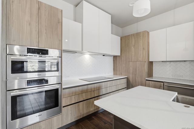 1817 N Saint Marys St Unit 102, San Antonio, TX 78212