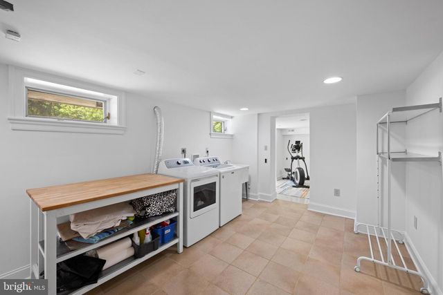 1702 KALMIA RD NW, Washington, DC 20012