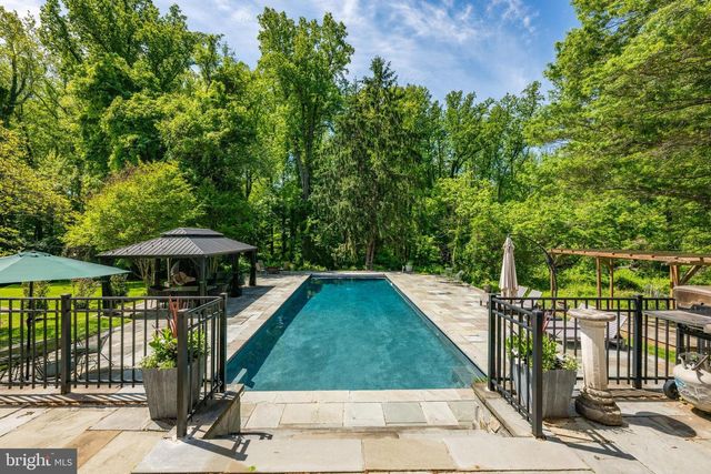 1702 KALMIA RD NW, Washington, DC 20012