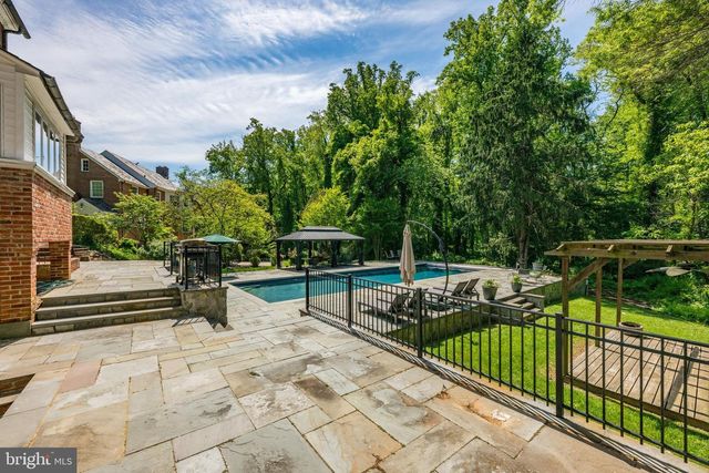 1702 KALMIA RD NW, Washington, DC 20012