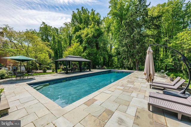 1702 KALMIA RD NW, Washington, DC 20012