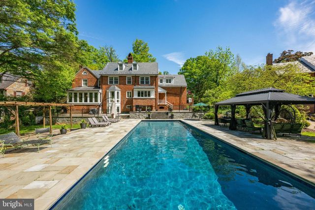 1702 KALMIA RD NW, Washington, DC 20012