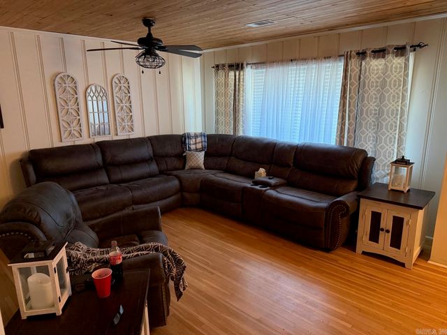 2520 Goza Ave, Camden, AR 71701