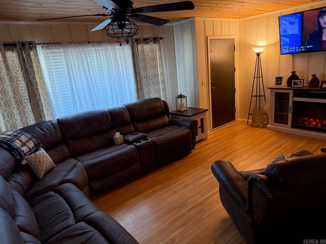 2520 Goza Ave, Camden, AR 71701