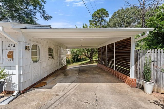 638 Bethany Court, Winston-salem, NC 27103