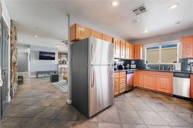 909 Cashman Drive, Las Vegas, NV 89107