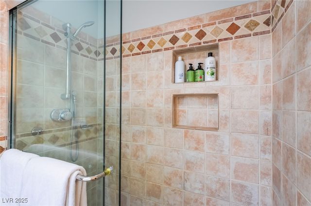 909 Cashman Drive, Las Vegas, NV 89107