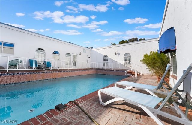 909 Cashman Drive, Las Vegas, NV 89107