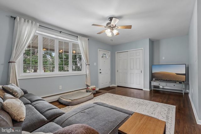 1813 FITZWATERTOWN RD, Willow Grove, PA 19090