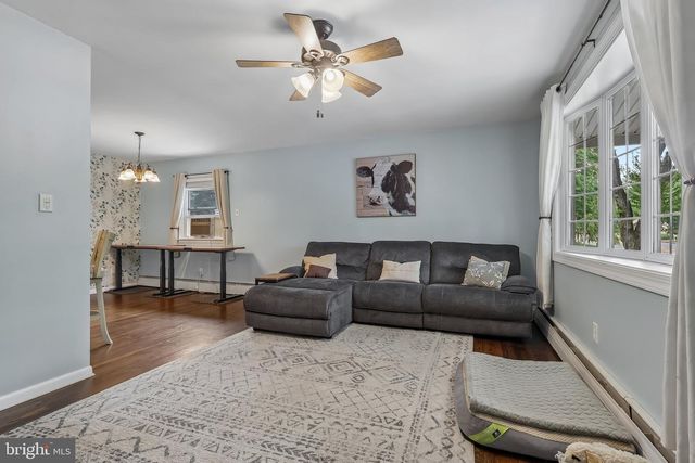 1813 FITZWATERTOWN RD, Willow Grove, PA 19090