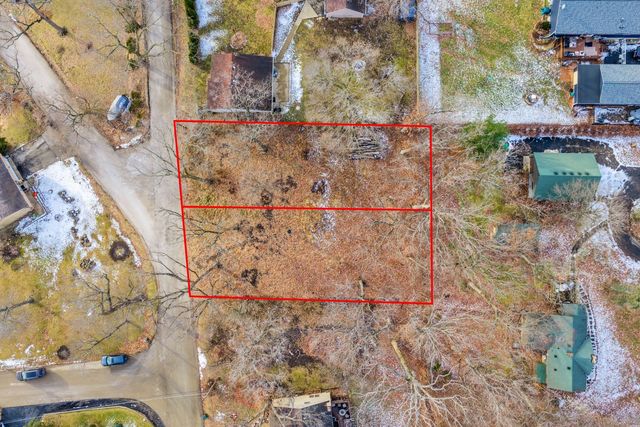 27580 W Stonegate Drive, Spring Grove, IL 60081