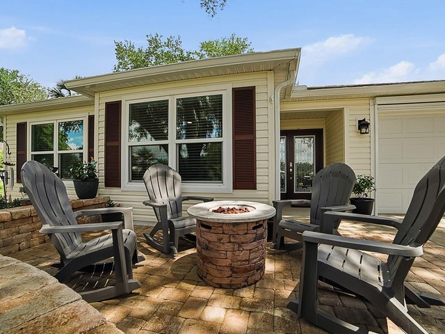 1033 ALOHA WAY, Lady Lake, FL 32159