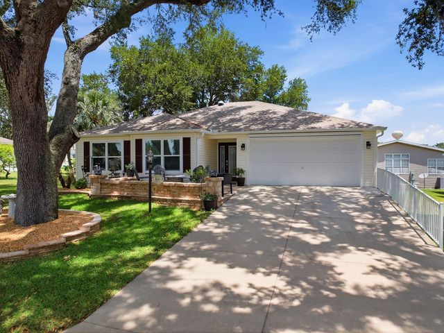 1033 ALOHA WAY, Lady Lake, FL 32159