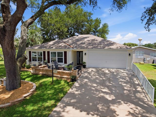 1033 ALOHA WAY, Lady Lake, FL 32159