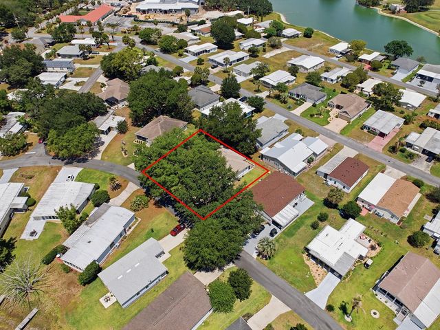 1033 ALOHA WAY, Lady Lake, FL 32159