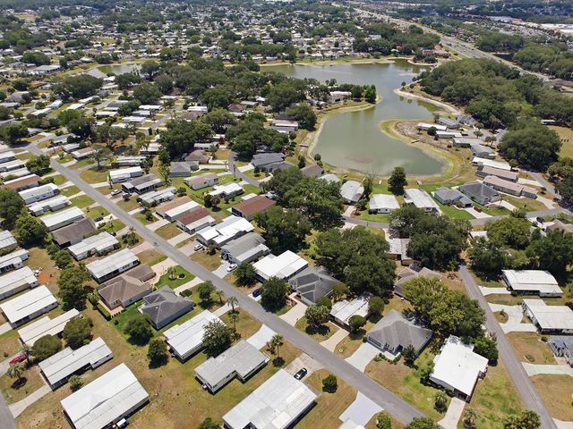 1033 ALOHA WAY, Lady Lake, FL 32159