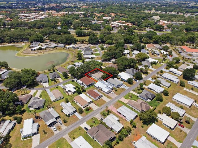 1033 ALOHA WAY, Lady Lake, FL 32159
