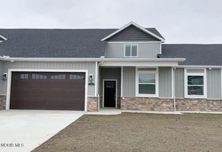 192 E Bridge Road, Northwood, OH 43619