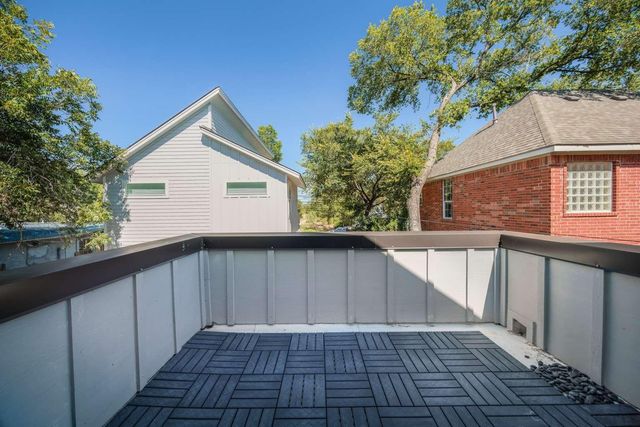 917 Vargas RD B, Austin, TX 78741