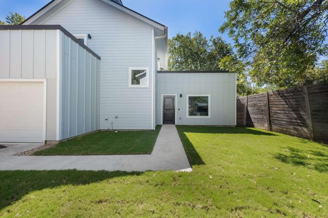 917 Vargas RD B, Austin, TX 78741