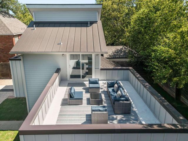 917 Vargas RD B, Austin, TX 78741