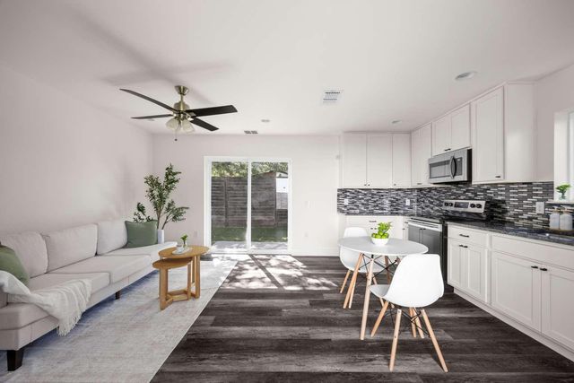 917 Vargas RD B, Austin, TX 78741