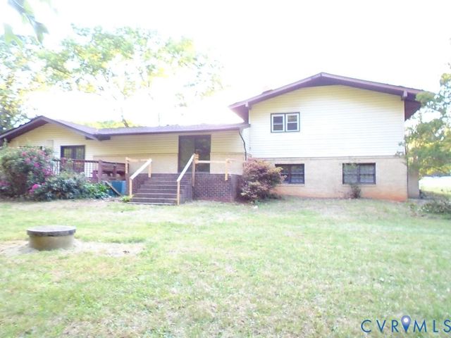 16203 W Patrick Henry Rd, Montpelier, VA 23192
