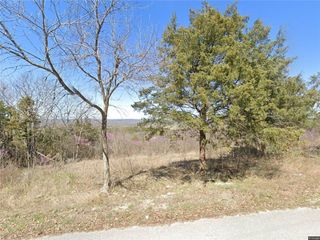 7 Suntop Lane, Holiday Island, AR 72631