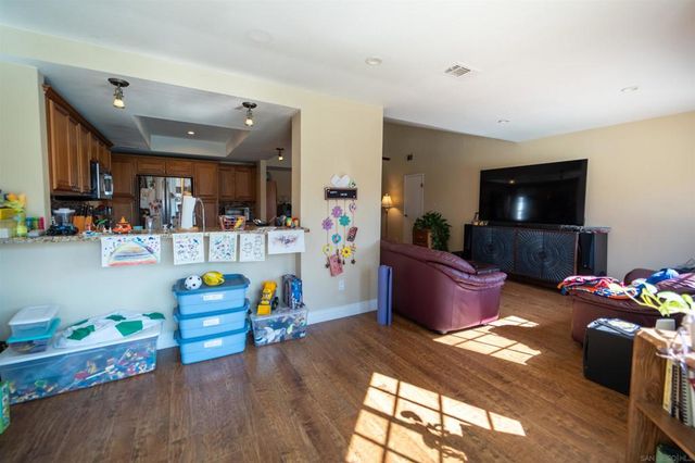 630 Myra Ave, Chula Vista, CA 91910