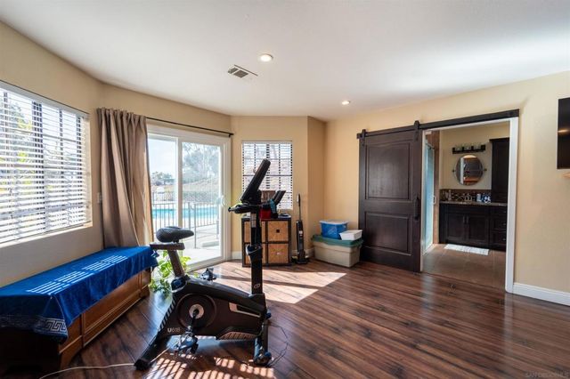 630 Myra Ave, Chula Vista, CA 91910