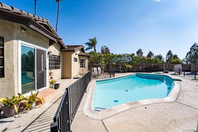 630 Myra Ave, Chula Vista, CA 91910