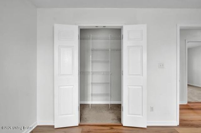 72 Lone Oak Dr, Eminence, KY 40019