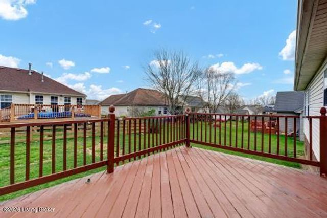 72 Lone Oak Dr, Eminence, KY 40019