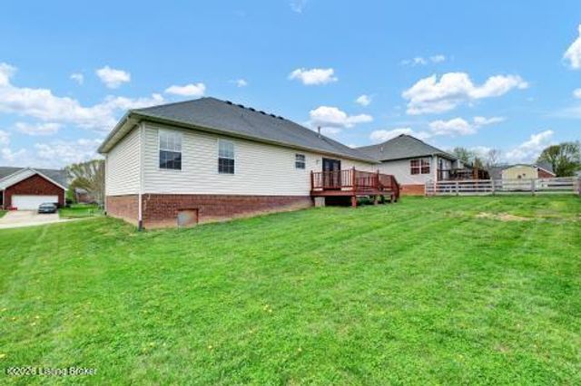 72 Lone Oak Dr, Eminence, KY 40019