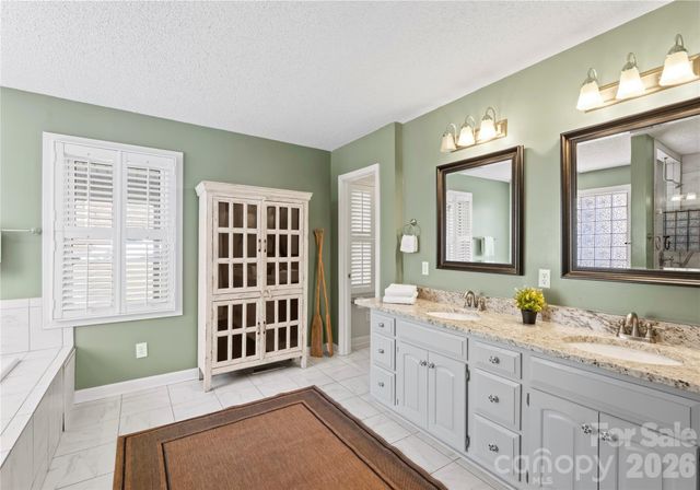 4470 Power Drive, Sherrills Ford, NC 28673