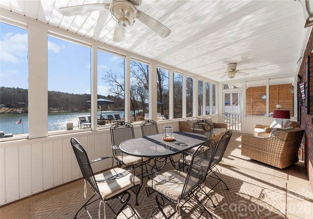 4470 Power Drive, Sherrills Ford, NC 28673