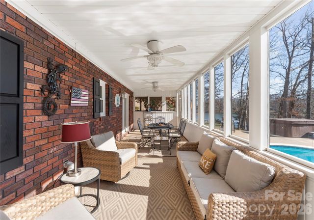 4470 Power Drive, Sherrills Ford, NC 28673