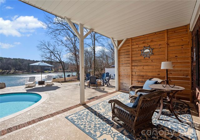 4470 Power Drive, Sherrills Ford, NC 28673