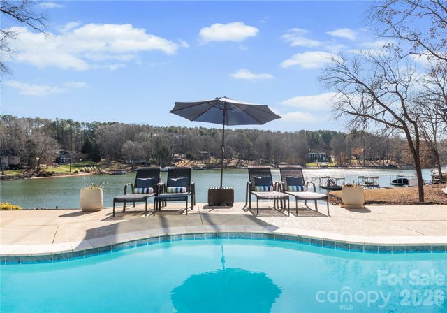 4470 Power Drive, Sherrills Ford, NC 28673