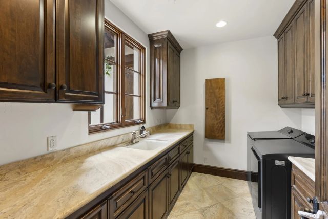 7628 Top O The Morning Way, San Diego, CA 92127