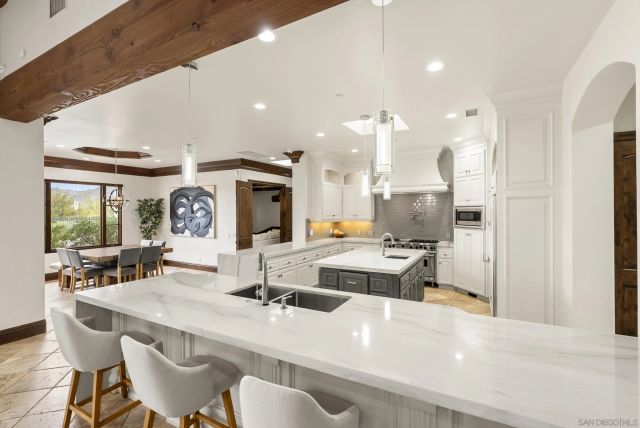 7628 Top O The Morning Way, San Diego, CA 92127