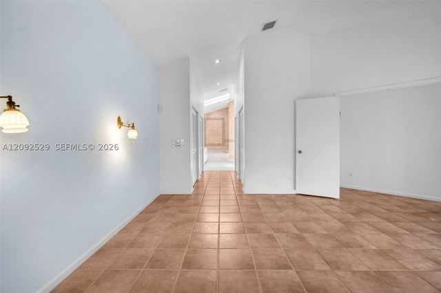 1545 W Lacosta Dr W, Pembroke Pines, FL 33027