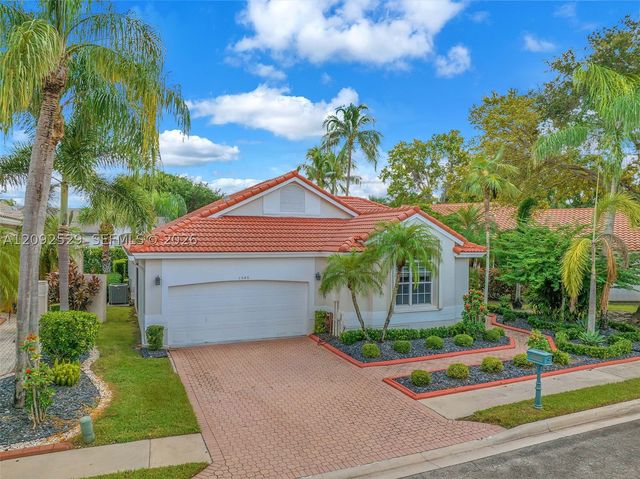 1545 W Lacosta Dr W, Pembroke Pines, FL 33027