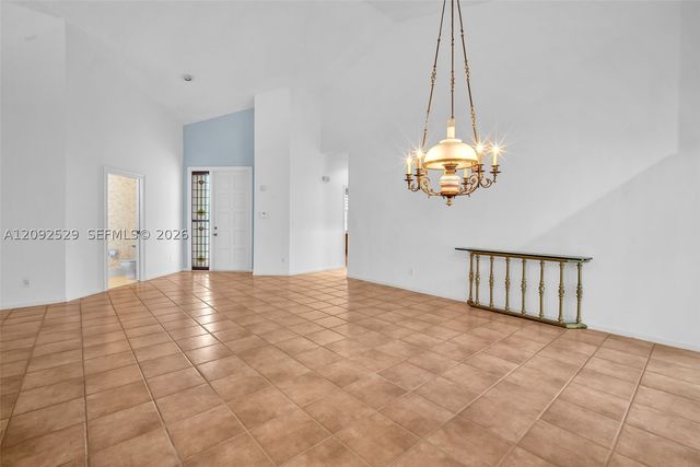 1545 W Lacosta Dr W, Pembroke Pines, FL 33027