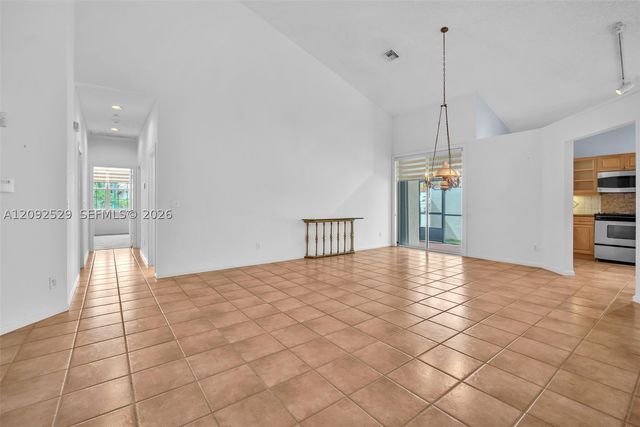 1545 W Lacosta Dr W, Pembroke Pines, FL 33027