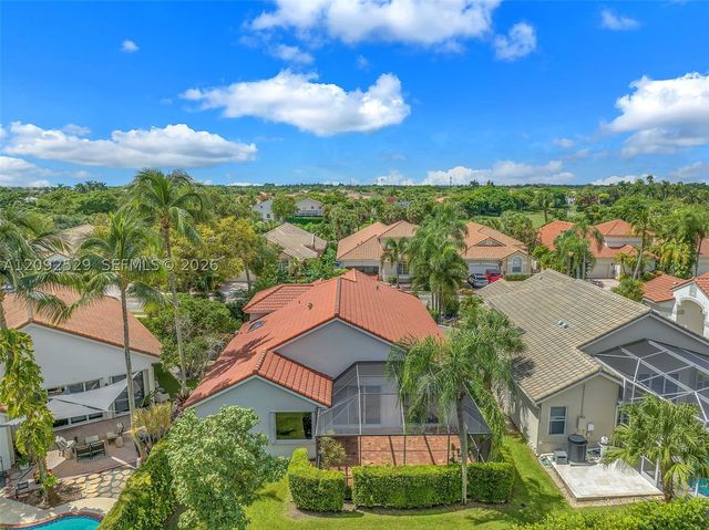 1545 W Lacosta Dr W, Pembroke Pines, FL 33027