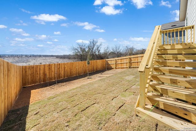 3707 Moon Hill Rd, Marion, TX 78124